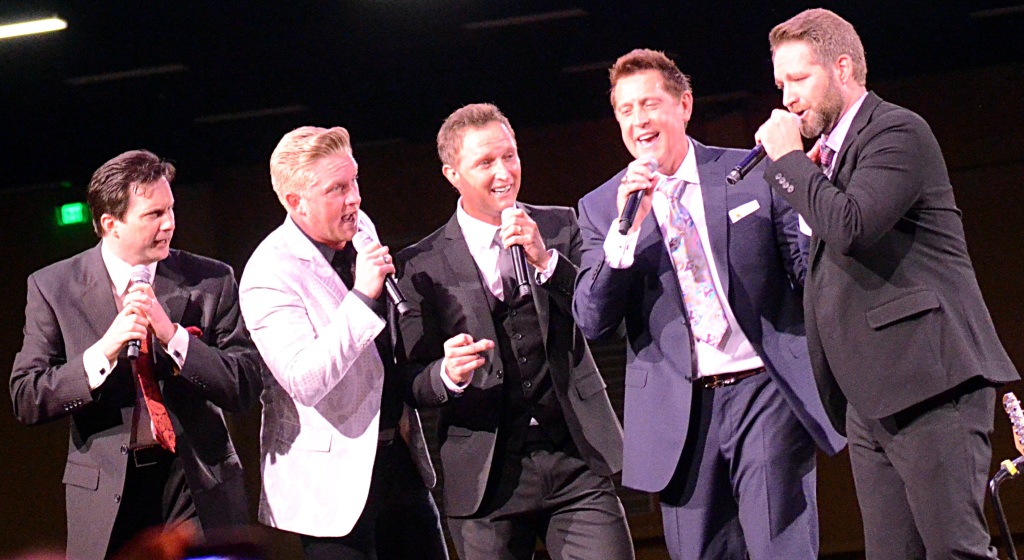Ernie Haase and Signature Sound With Michael Booth