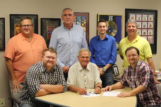 Master's Voice Signs Agreement with Sonlite Records