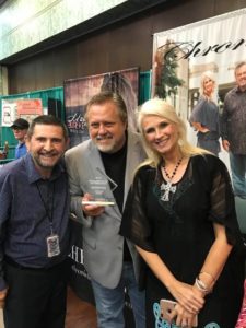Mike Stankovic with Tim and Missy Kinchen of Chronicle at 2019 Diamond Awards