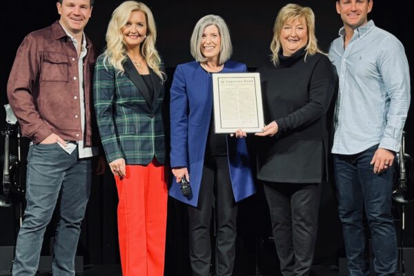 POPULAR MUSICAL FAMILY, THE BROWNS, HONORED BY US SENATOR